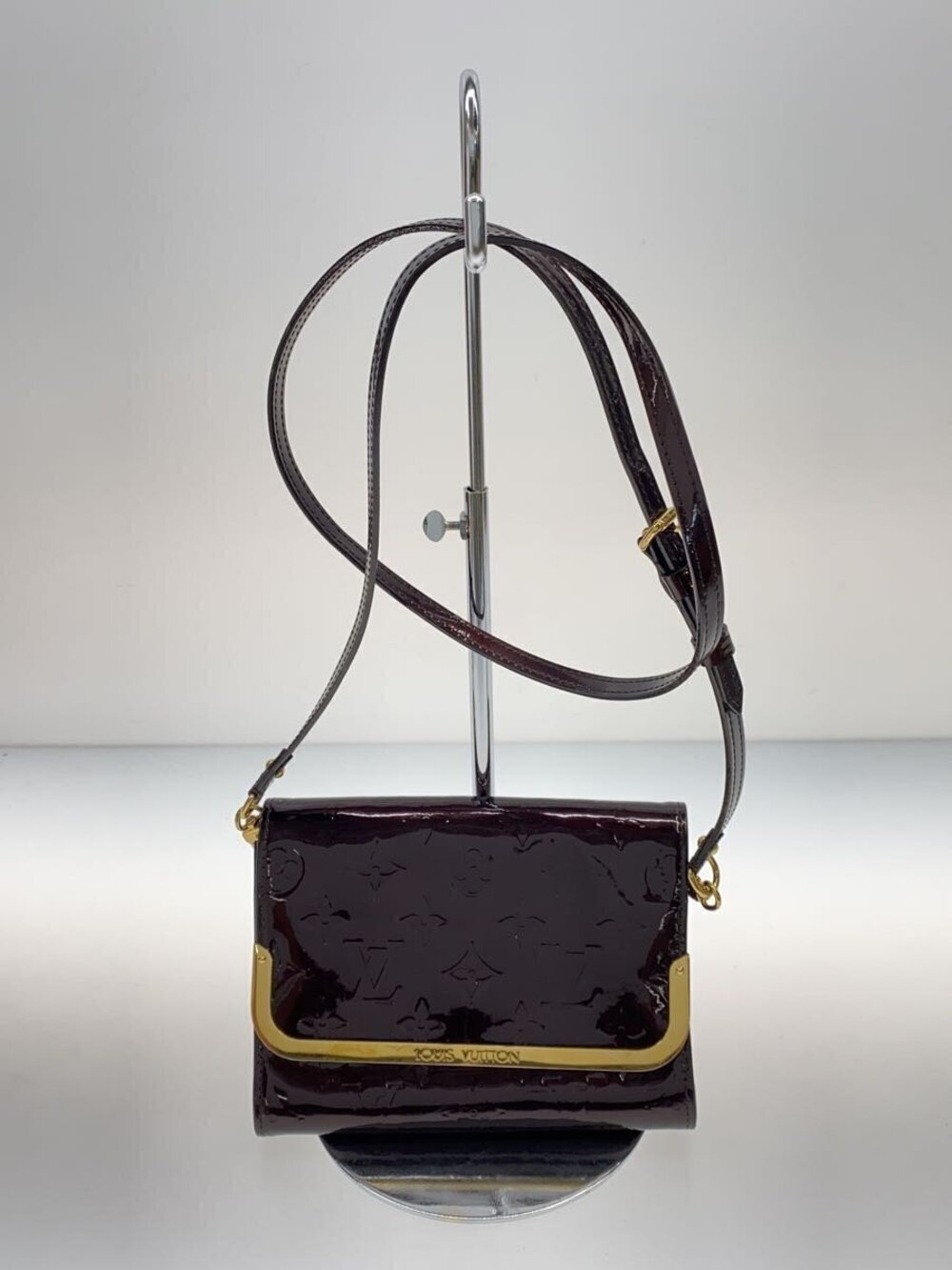 LOUIS VUITTON Rossmore Monogram Vernis Enamel RED